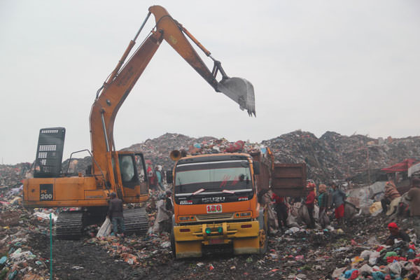 Pengelolaan-sampah-di-namo-bintang