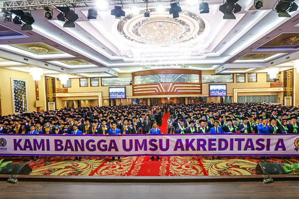 Foto-foto: istimewa for sumut pos AKREDITASI A: Para mahasiswa dalam proses wisuda di UMSU yang kini telah meraih akreditasi A.