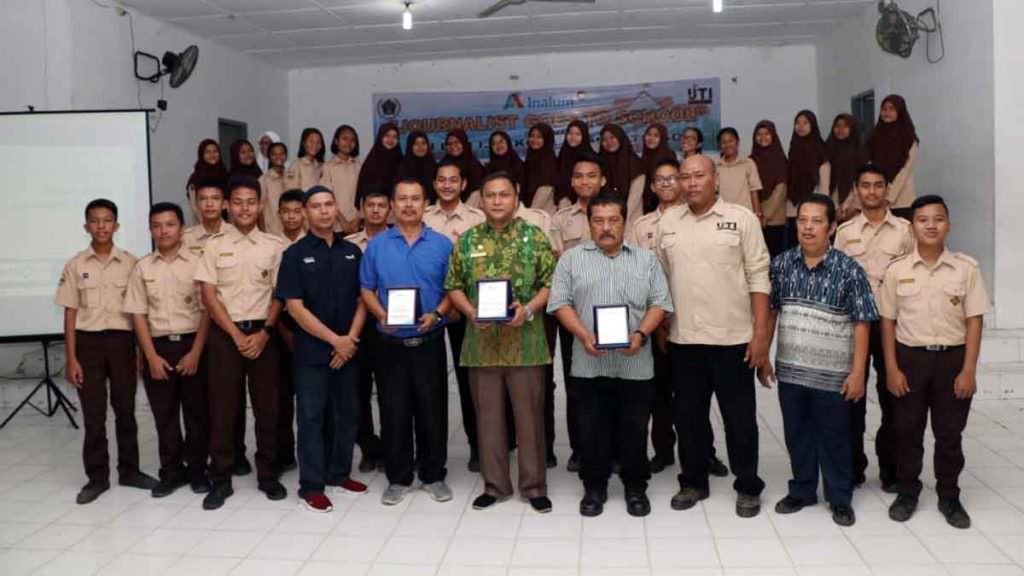 PELATIHAN: PWI bersama IJTI Kota Tebingtinggi gelar pelatihan singkat  Journalist Goes To School  di SMA Negeri 1 Tebingtinggi.
sopian/sumut pos
