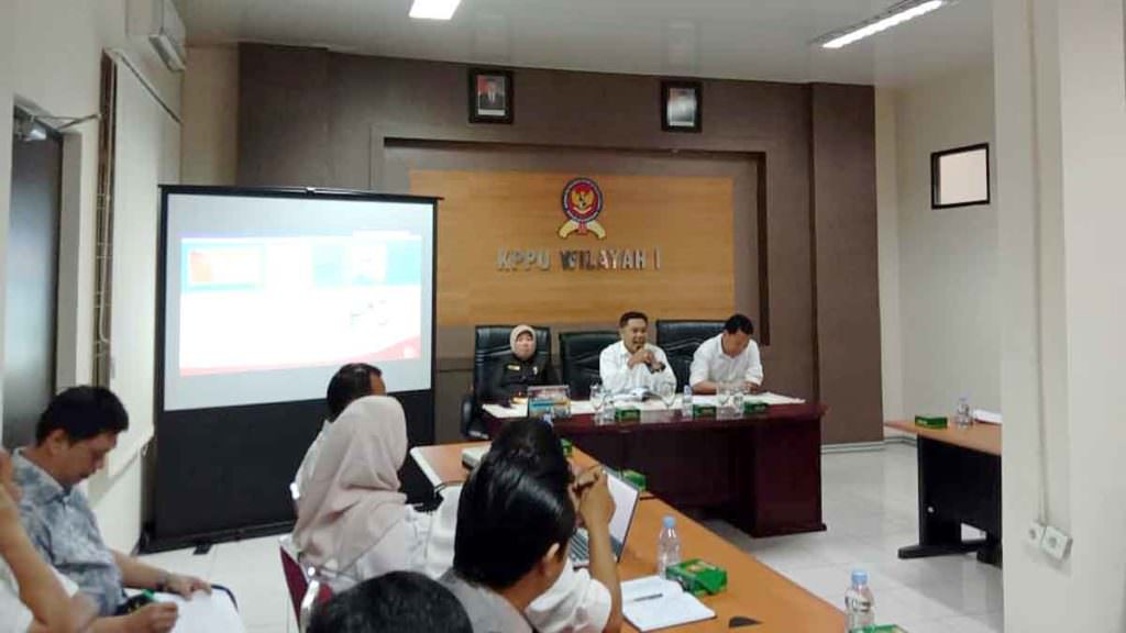 RAPAT: Rapat Kordinasi KPPU, Pemko Medan dan Polrestabes Medan terkait jaminan stok pangan saat Natal dan Tahun Baru.
bagus/sumu tpos