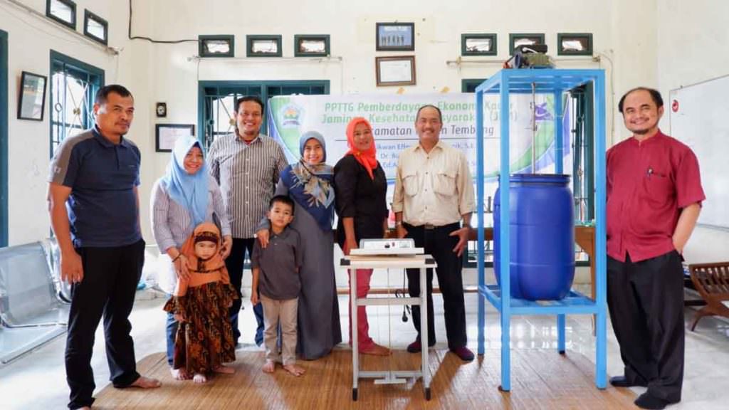 PENGABDIAN: Dosen Polmed meningkatkan pemberdayaan Kader JKM Medan Tembung baru-baru ini. 