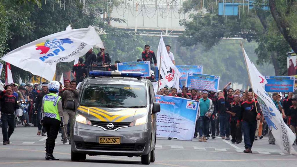 DEMO: FSPMI-KSPI Kota Medan saat demo beberapa waktu lalu. Pada 20 Januari ini mereka berencana kembali berdemo ke Kantor Gubsu dan Kantor DPRD Sumut. 