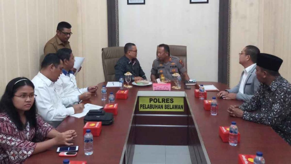 SILATURAHIM: Rombongan Komisi I DPRD Medan saat silaturahim ke Polres Belawan. Markus/sumut pos