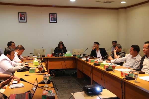 RDP: Komisi E DPRD Sumatera Utara menggelar Rapat Dengar Pendapat dengan Pergerakan Dokter Muda Indonesia (PDMI) Sumut, Selasa (11/2).