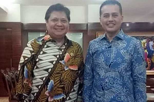 BERTEMU: Musa Rajekshah (Ijeck) dan Ketua Umum DPP Partai Golkar Airlangga Hartarto bertemu di Jakarta, Jumat (21/2).