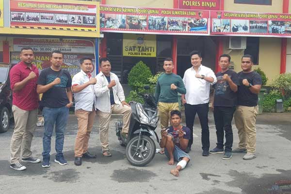 FOTO: Satuan Reserse Kriminal Polres Binjai mengamankan tersangka curanmor, Prasetya Budi alias Black dan barbut motor curian.