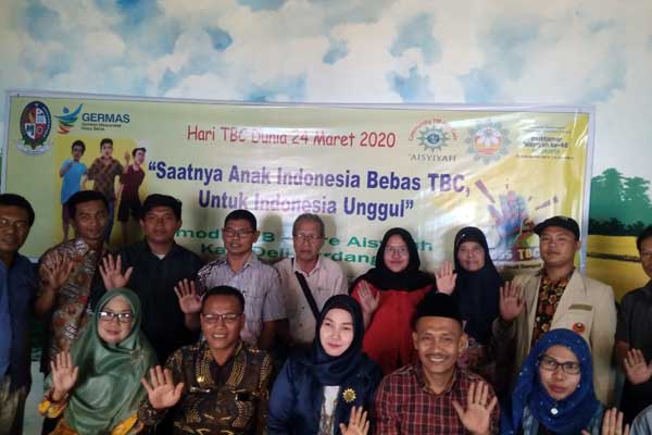 PEMBUKAAN : Pertemuan Meeting CSO TB Care Aisyiyah Kabupaten Deli Serdang oleh Anggota DPRD Deliserdang, Wahyu Danin SE.  ist/sumut pos