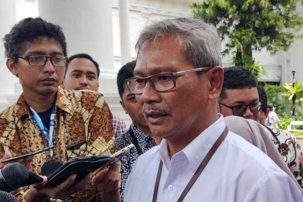 BERI KETERANGAN: Juru Bicara Pemerintah untuk Penanganan Covid-19, Achmad Yurianto memberi keterangan kepada wartawan.
