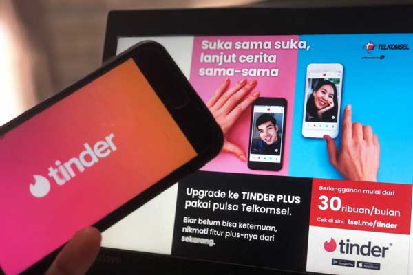 Telkomsel bersama Tinder berkolaborasi untuk menghadirkan fasilitas voucher Tinder Plus, keanggotaan premium Tinder, yang bisa diakses melalui Dunia Games dan Upoint ID. Pengguna Tinder Plus dapat menikmati sejumlah fitur premium, meliputi jumlah likes yang tidak terbatas, Rewind, lima Super Likes tiap hari, satu Boost per bulan, dan Passport. Informasi lebih lanjut dengan mengunjungi situs resmi kedua platform tersebut di duniagames.co.id dan upoint.id.