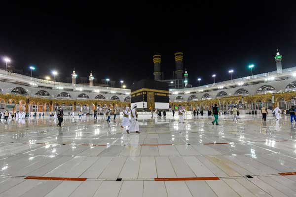 IBADAH HAJI: Suasana pelaksanaan ibadah haji dengan menerapkan social distancing di Masjidil Harram.