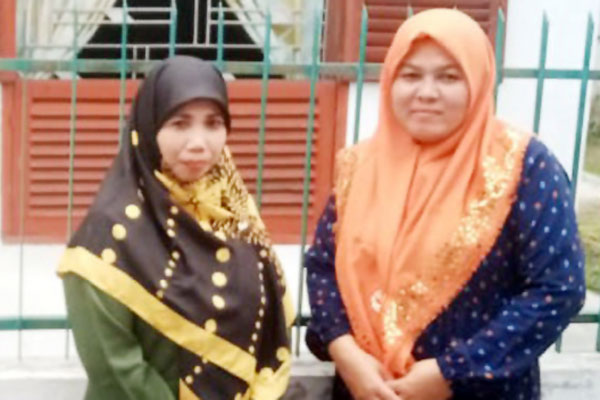 BERSAMA: Sekretris PWKSU Nurlaily diabadikan bersama Ketua Unit Usaha PWKSU Yusliana Chaniago di Sekretariat PWKSU, Jalan Denai Medan.