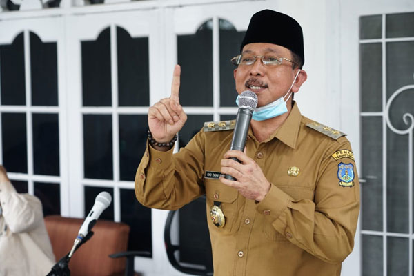 BUKA: Wakil Wali Kota Oki Doni Siregar ketika membuka peresmian rumah tahfiz Alquran di Jalan Taman Bahagia Kota Tebingtinggi.