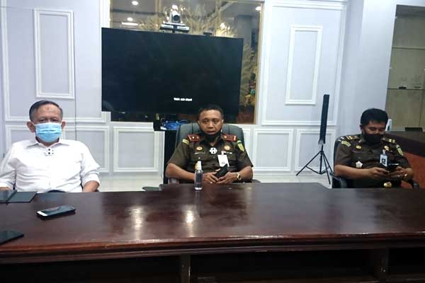 BANTAH: Kepala Kejatisu membantah adanya penonaktifan sejumlah pejabat di Kejaksaan Negeri (Kejari) Deliserdang, pascadipanggil KPK.