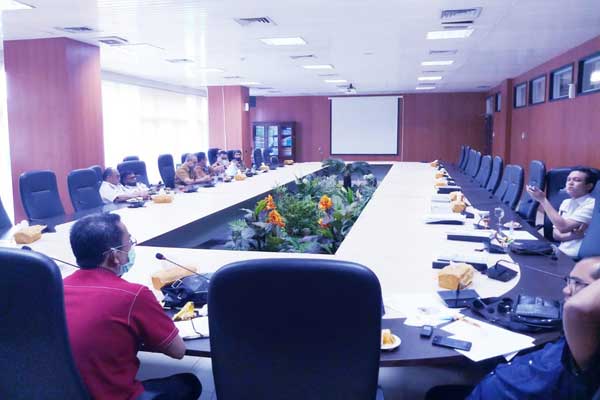 DITUNDA: Suasana rapat dengar pendapat Komisi IV DPRD Medan yang ditunda karena Kepala Satpol PP tak hadir.