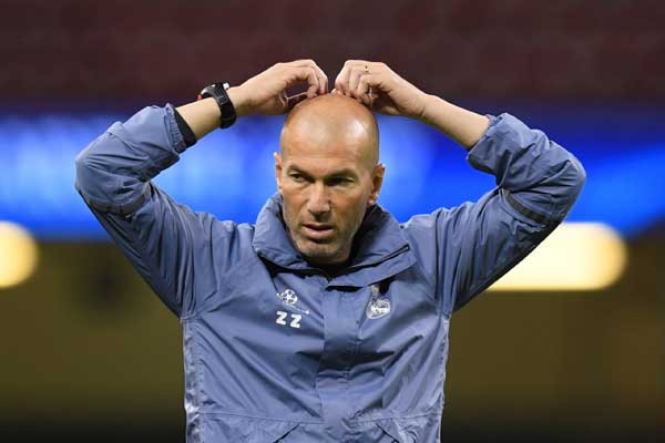 PERTARUHAN: Kursi pelatih Zidane dipertaruhkan dalam El Clasico kontra Barcelona Sabtu (24/10) malam WIB.