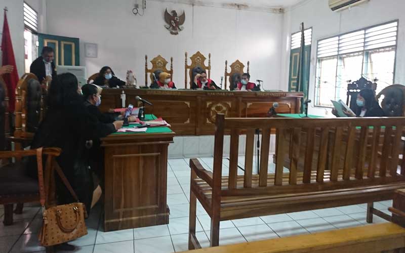 tuntutan: Sidang tuntutan dengan terdakwa Iskandar, kurir sabu seberat 3 kg berlangsung virtual di PN Medan, Kamis (19/11).gusman/sumut pos.