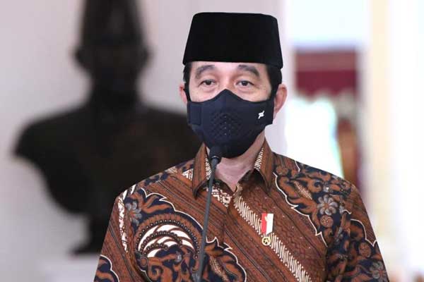 TEGAKKAN PROKES: Presiden Jokow Widodo menegaskan, pelanggar protokol kesehatan harus ditindak tegas. Karena keselamatan rakyat adalah hukum tertinggi. TNI, Polri, dan Satgas Covid-19 diminta bertindak tegas di lapangan.