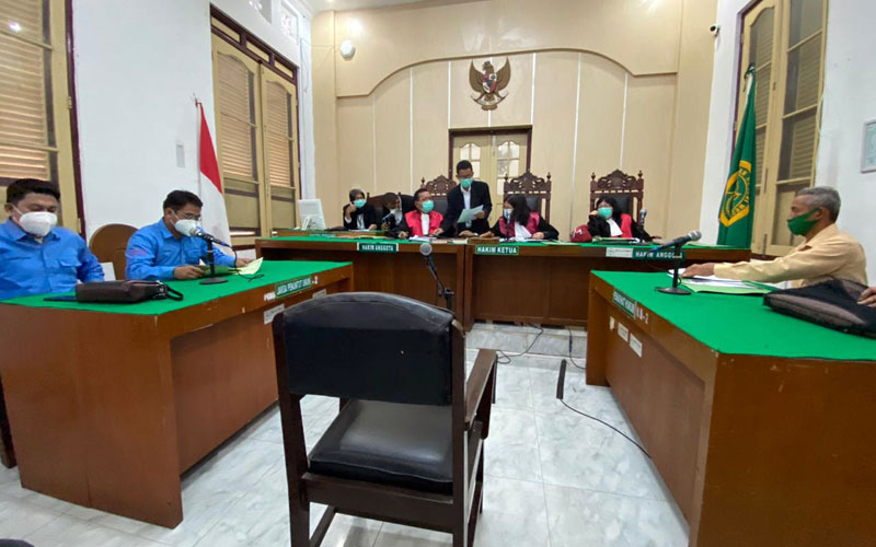SIDANG: Suasana sidang perdana gugatan KMS M-SU terhadap Wali Kota Medan di Pengadilan Negeri Medan, Rabu (25/11).
