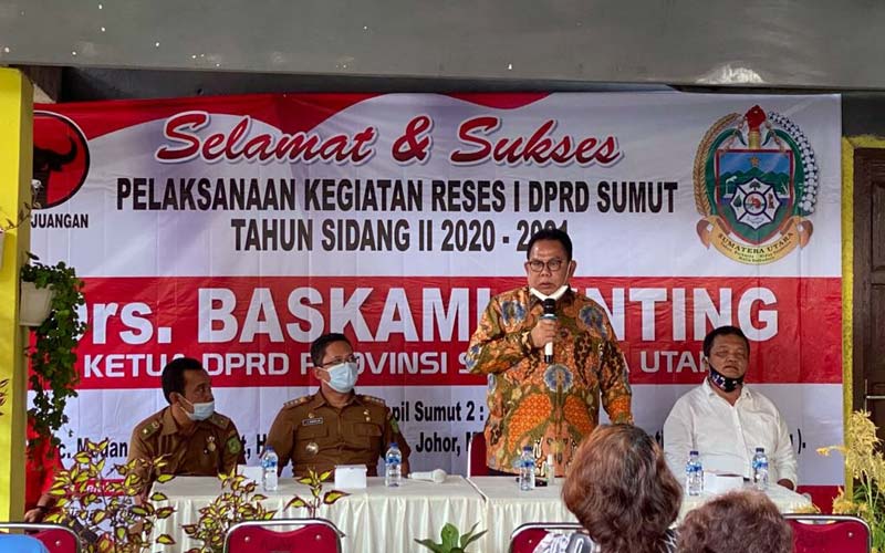 RESES: Ketua DPRD Sumut, Baskami Ginting  saat melaksanakan Reses I Tahun Sidang II 2020-2021, di Jalan Sei Padang, Medan Baru, Senin (14/12). ISTimewa/sumut pos.