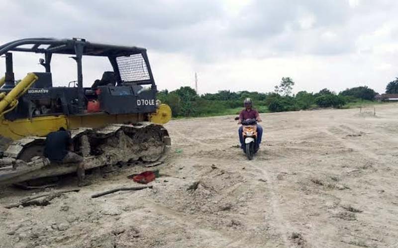 PEMBANGUNAN: Jalan Danau Makalona sedang proses pembangunan Pemko Binjai sebagai akses pendukung KIB.