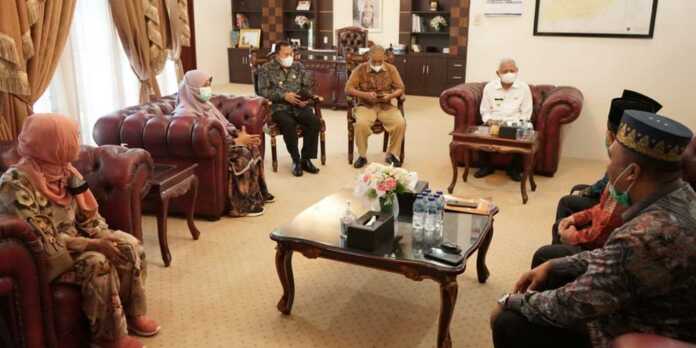 Bupati-Asahan-Terima-Audiensi