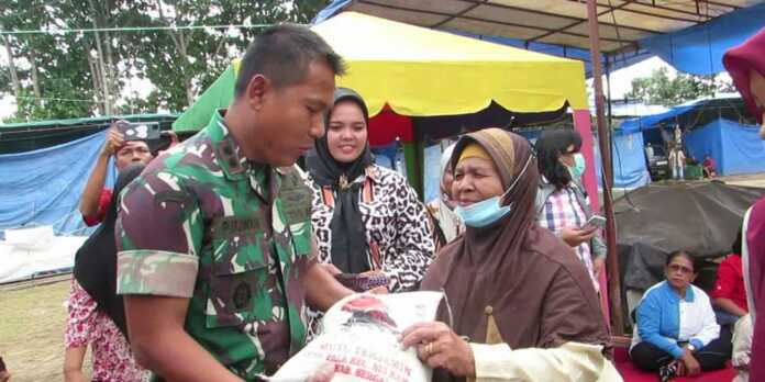 Dandim-0206-Dairi-&-Tamiang-Perdana-Group-Santuni-Anak-Yatim