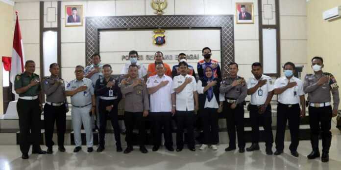 Polres-sergai-gelar-Rakor-dengan-PT.KAI--bahas-pemasangan-palang-pintu-perlintasan-rel-kereta-Api1