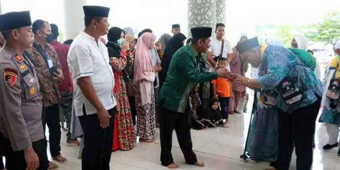 Pj-Wali-Kota-Tebingtinggi-Sambut-Kepulangan-57-Jemaah-Haji