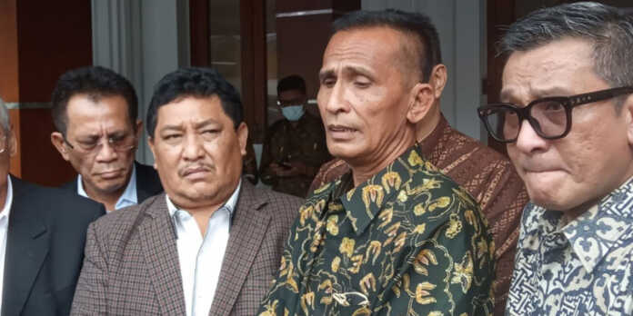 Ayah-Brigadir-J-Datangi-Kemenko-Polhukam