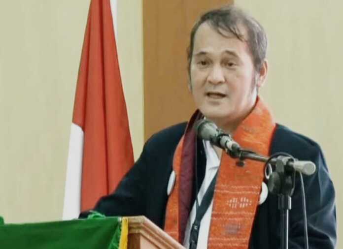 Pdt Johny Alexander Lontoh