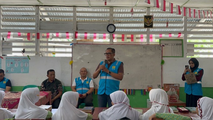 Berbagi Ilmu di Ramadan, GM PLN UID Sumut Hadirkan Semangat Baru untuk Generasi Emas Nias