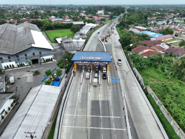 Gerbang Tol Amplas dari udara. (JNT)