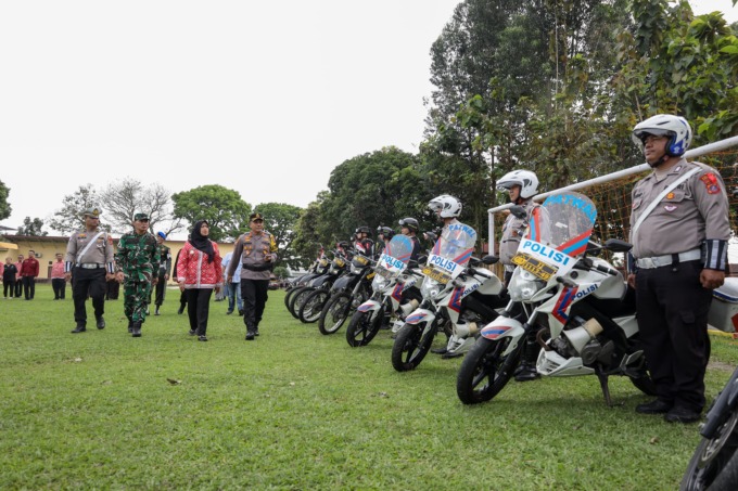 OPERASI: Apel gabungan persiapan operasi Ketupat toba 2025. PRA EVASI/SUMUT POS