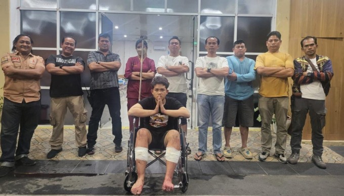 DITEMBAK: Salah satu pelaku pembegal mahasiswi ditembak kakinya saat dilakukan pengembangan. (ISTIMEWA/SUMUT POS)