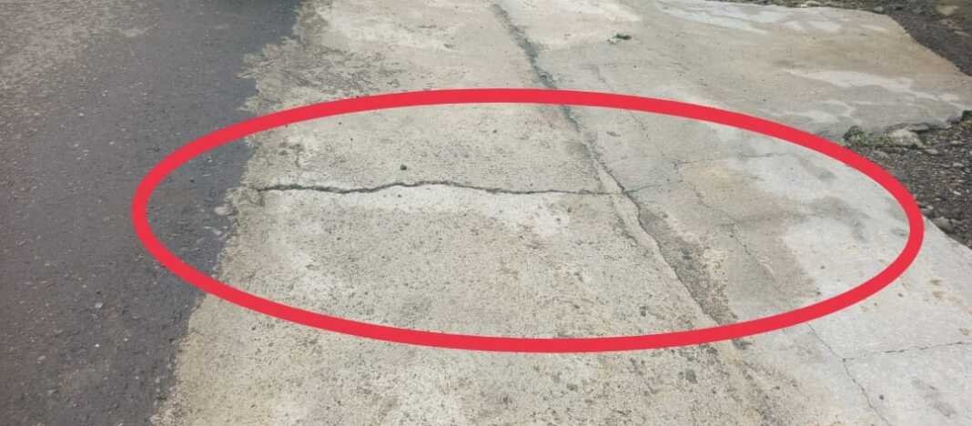 RUSAK: Jalan Sutomo yang baru diaspal sudah alami kerusakan. FOTO: OLOHETA/SUMUT POS