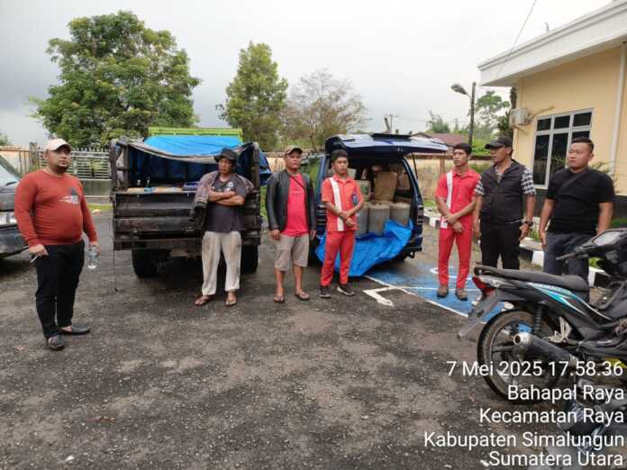 DIAMANKAN: BBM Bersubdisi diamankan di kantor polisi. FOTO: ISTIMEWA/SUMUT POS