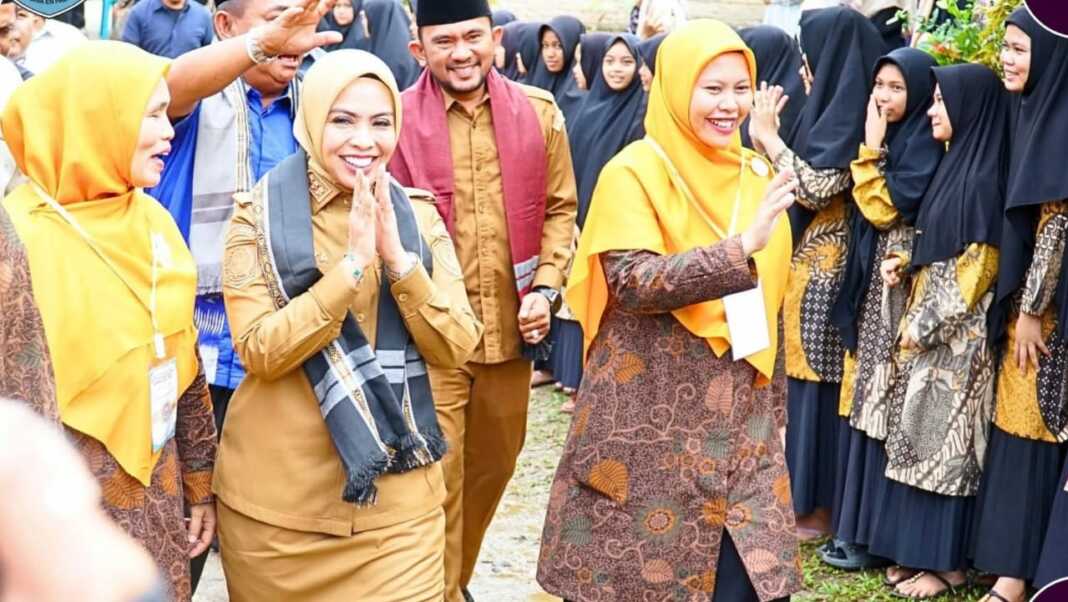 HADIRI: Bupati Labuhanbatu menghadiri pelepasan santri dan santriwati MTS, MA, dan SMK angkatan XXXI, Tahun Ajaran (TA) 2024/2025. (FAJAR/SUMUT POS)