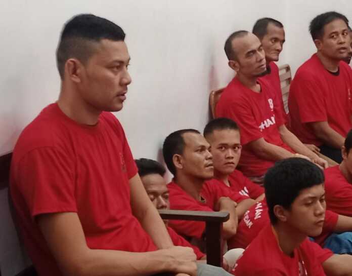 TUNTUTAN: Mansyuri terdakwa kurir ekstasi menjalani sidang tuntutan di PN Medan, Kamis (19/6). AGUSMAN/SUMUT POS