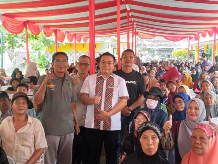 Wakil Ketua DPRD Kota Medan, Zulkarnaen SKM menggelar Sosialisasi Perda Kota Medan No.10 Tahun 2021 di Kecamatan Medan Timur, Sabtu (5/7/2025) pagi. (Markus Pasaribu/Sumut Pos)