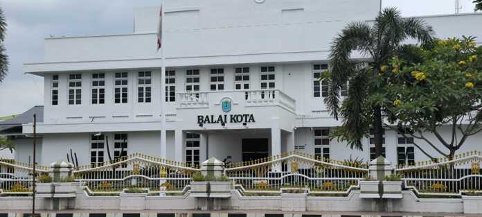 Balai Kota Binjai di Jalan Jenderal Sudirman Binjai.(Teddy AkbariSumut Pos)