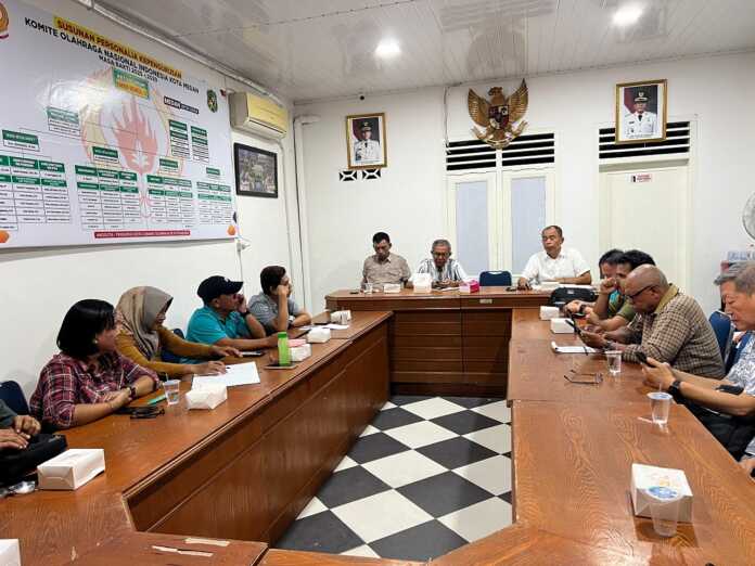 KONI Kota Medan menggelar rapat perdana persiapan Porkot Medan 2025. (Dok KONI Medan)