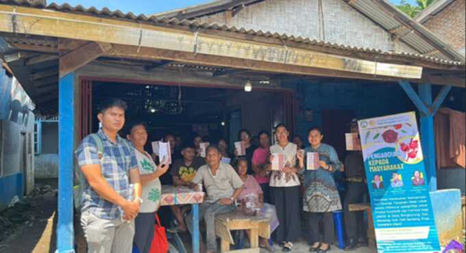 Pelatihan Pembuatan Nanoemulsi Rosela Dorong UMKM Desa Bengkurung Ciptakan Produk Kesehatan dan Kosmetik