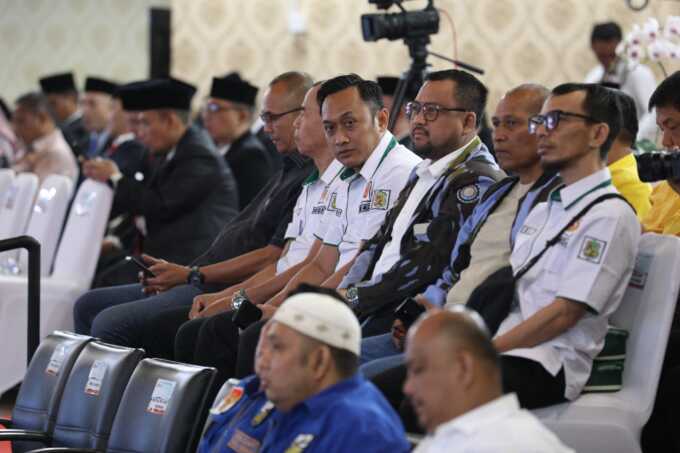 Ketua Umum KONI Kota Medan Aswindy Fachrizal SE menghadiri Rapat Paripurna Siaran Langsung Sidang Tahunan MPR RI bersama DPR RI dan DPD RI di Gedung DPRD Medan, Jumat (15/8/2025). (Dok KONI Medan)