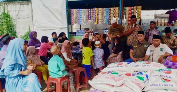 BERBAGI: Kegiatan KSJ edisi ke-317 di Tebingtinggi, Jumat (29/8). (ISTIMEWA/SUMUT POS)