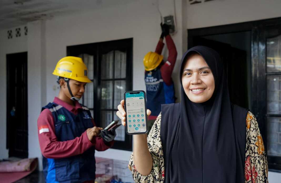 Proses pengajuan tambah daya listrik diskon 50% dilakukan secara mudah dan praktis melalui aplikasi PLN Mobile.