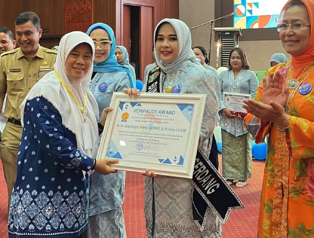 HIMPAUDI Deli Serdang Anugerahkan “Himpaudi Award” kepada Bunda PAUD