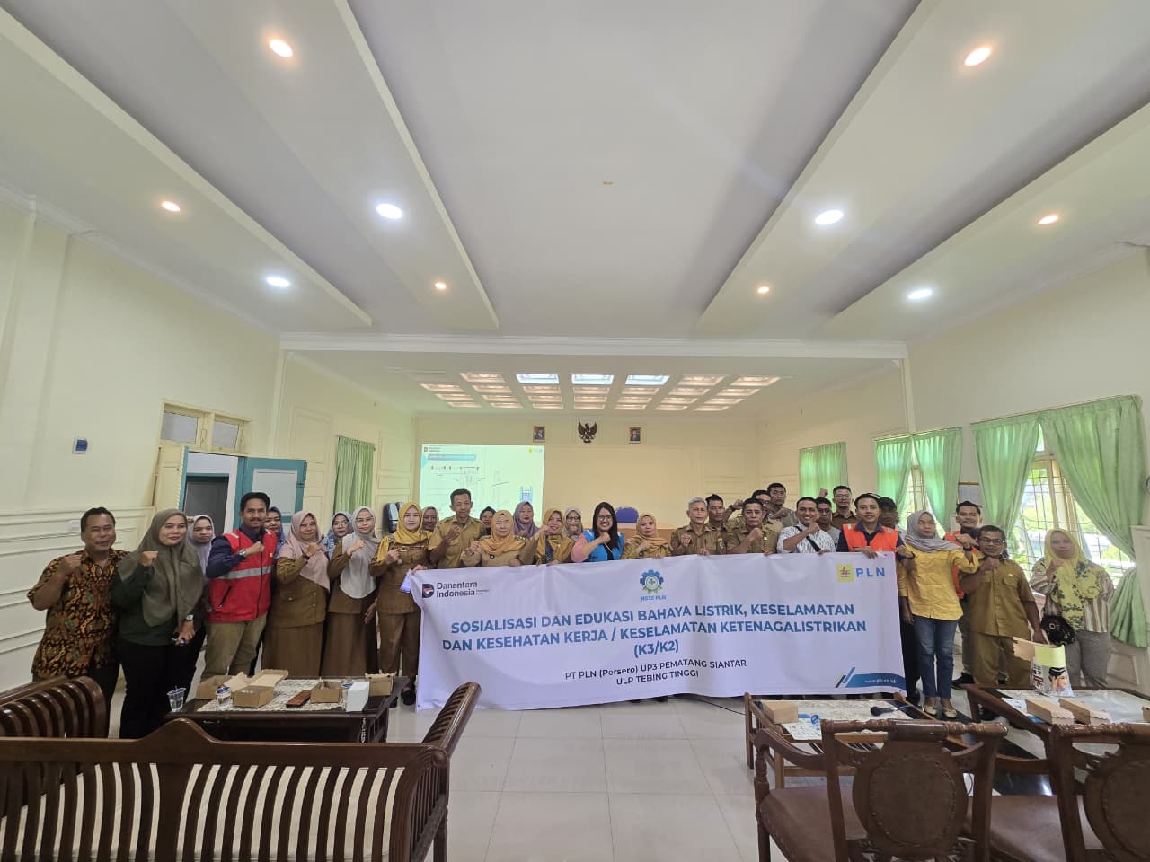 PLN UID Sumut Gelar Sosialisasi Bahaya Listrik dan Edukasi K3/K2 di Tebingtinggi