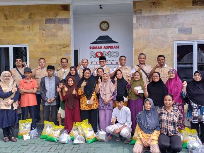 PELUNCURAN: PMP meluncurkan kegiatan ‘Rumah Pangan Murah,’ di Rumah Aspirasi Romo Center, Jalan Bunga Baldu II No 25, Kelurahan Asam Kumbang, Kecamatan Medan Selayang, Senin, (13/10). (Markus Pasaribu/Sumut Pos)