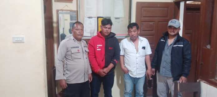 DITANGKAP: Polsek Sumbul berhasil menangkap FDL (23), terduga pelaku penganiayaan terhadap seorang pengendara di lokasi jalan rusak Lae Pondom, Kecamatan Silahisabungan, Kabupaten Dairi, Kamis (16/10).