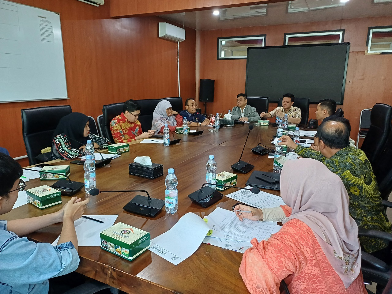 Verifikasi Pajak dan Izin Restoran Wajib Rampung Sebulan